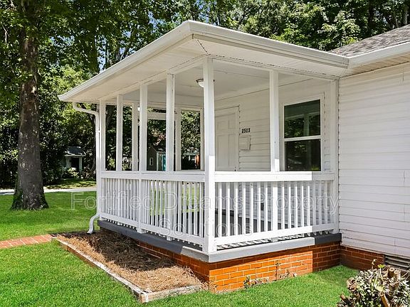 4th image of 2513 Timber Ln
