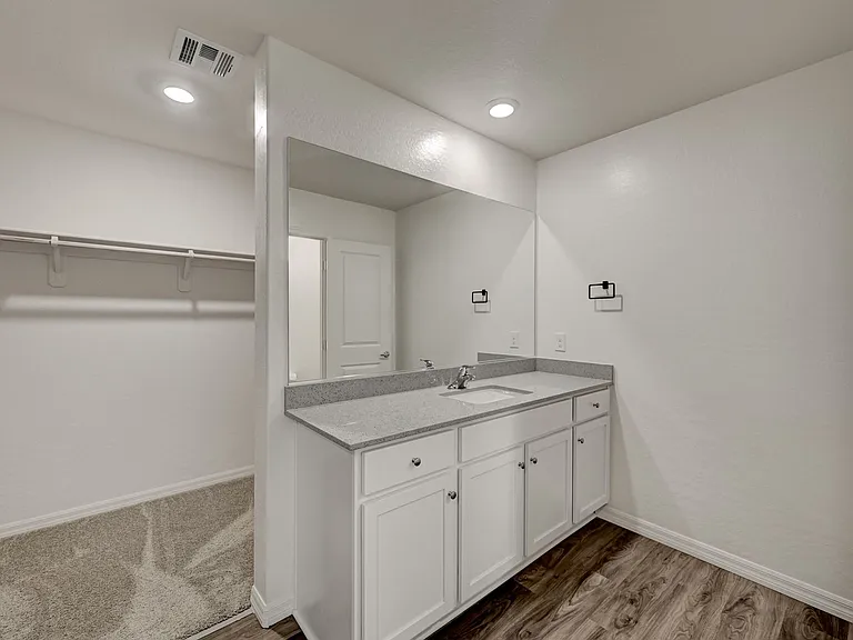 4116 Gold Desert St — Photo 32