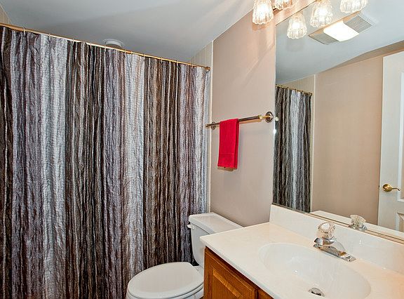 5th image of 6401 Lincoln Ave Unit 510