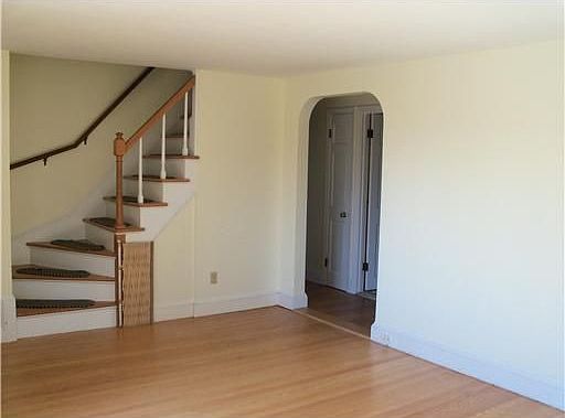 3rd image of 95 Westfield Dr