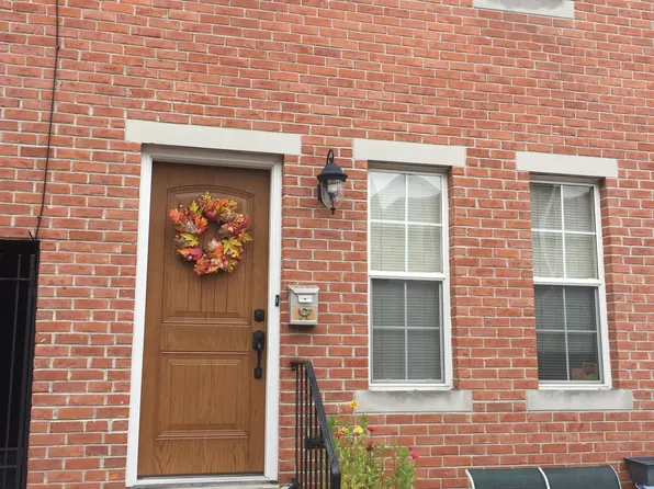 2121 Clymer St, Philadelphia, PA 19146