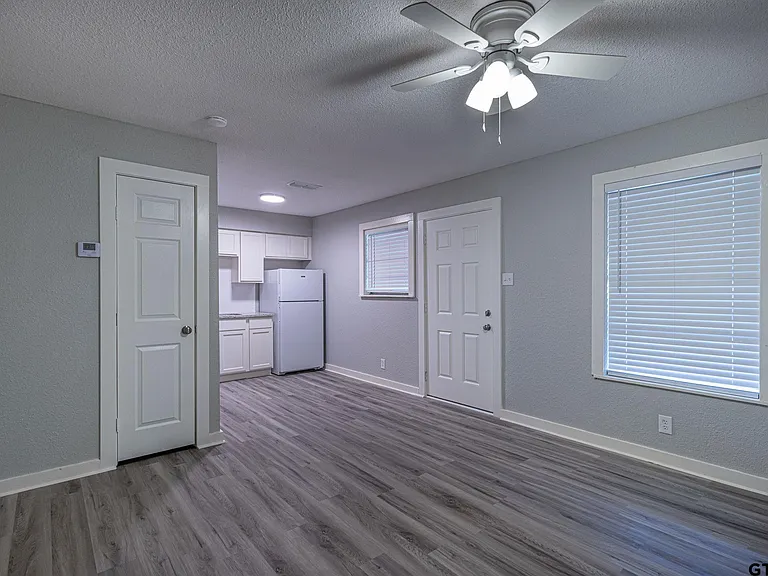 9951 FM 346 E — Photo 6