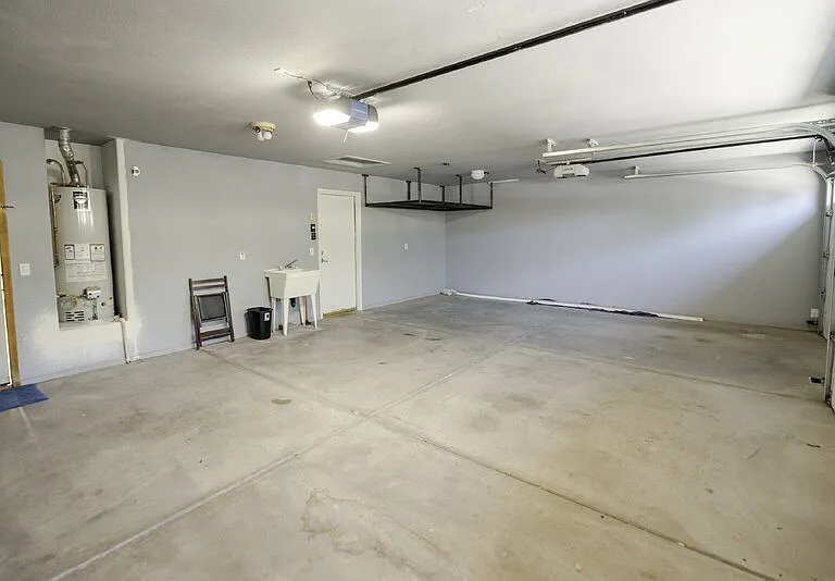 1058 S Roca St — Photo 28