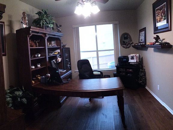 3rd image of 5826 Holbrook Way