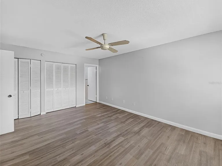 600 Fairways Cir #B — Photo 9
