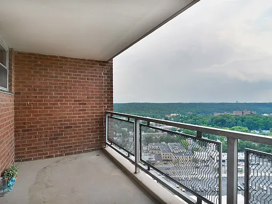 Sold by Robert E. Hill  | media 40