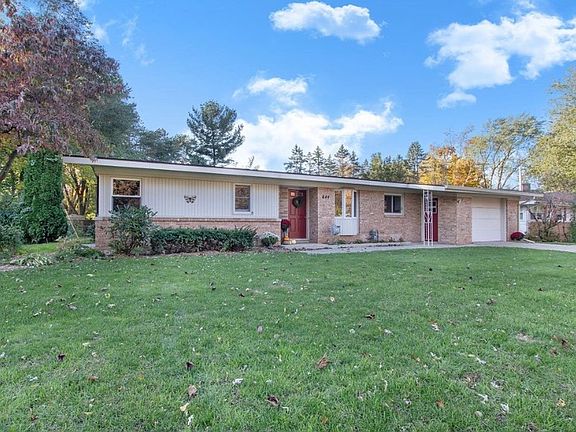 2nd image of 644 Concord Dr