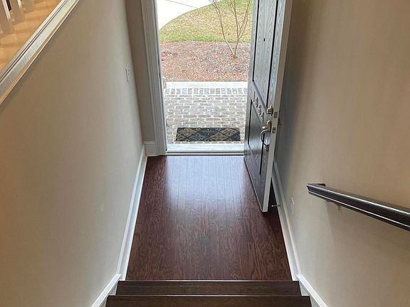 4th image of 1064 Bowman Woods Dr