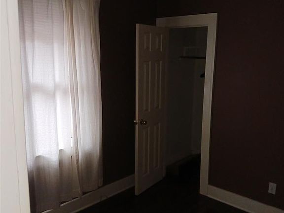 2nd image of 376 South St