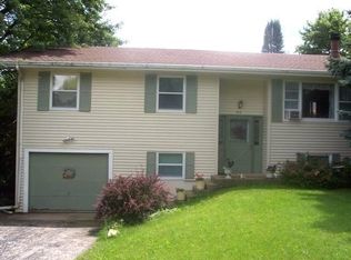 915 Lake Summerset Rd, Davis, IL 61019