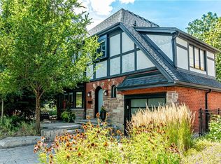 3 Oakwood Pl, Hamilton, ON L8S 4C9