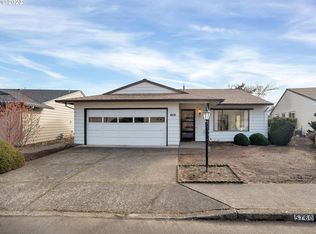 15760 SW Oakhill Ln, Tigard, OR 97224