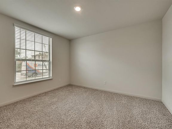 3rd image of 923 1st Dr