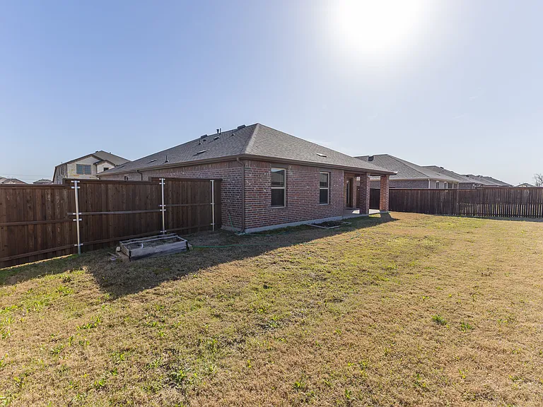 6321 Wales St — Photo 68