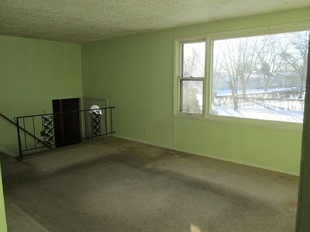 3rd image of 1416 Windsor Cir