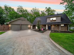 604 Meadowview Cir, Pryor, OK 74361
