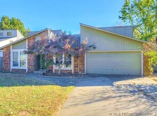 142 W M St, Jenks, OK 74037