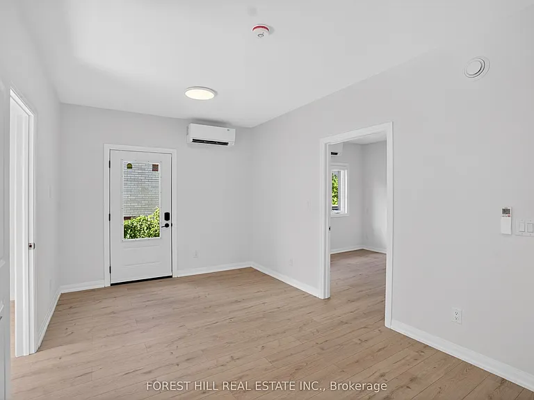 20 John Best Ave #R — Photo 8