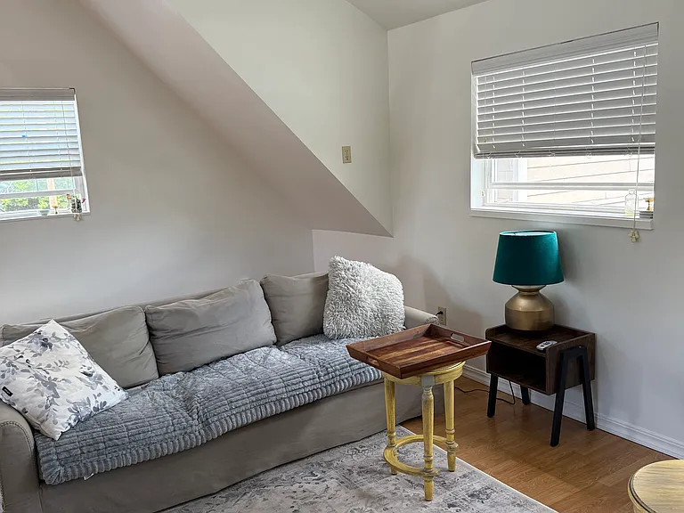 512 Avenue C #B — Photo 10