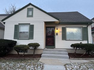 3900 N 41st St, Milwaukee, WI 53216