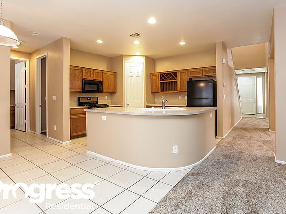 3rd image of 3404 Livia Ave
