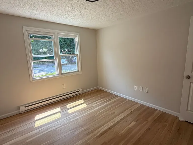 40-44 W Main St — Photo 18