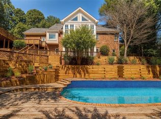 4070 Runnymede Dr SW, Lilburn, GA 30047