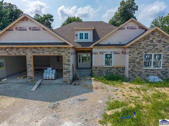 2nd image of 673 Vista Glen Dr