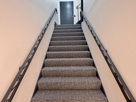 3rd image of 440 N State St #2C