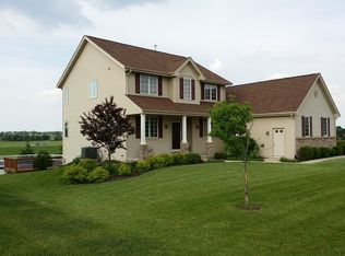 120 Harvest Dr, Stillman Valley, IL 61084