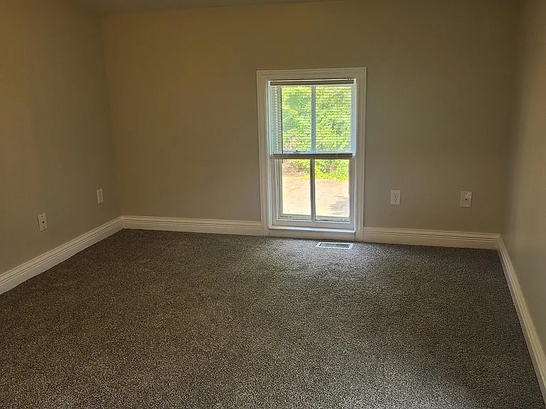 436 W Walnut St #2 — Photo 21