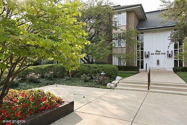 1st image of 1 Oak Brook Club Dr #30