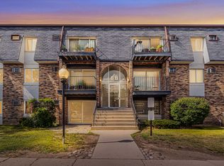6B E Dundee Quarter Dr #101, Palatine, IL 60074