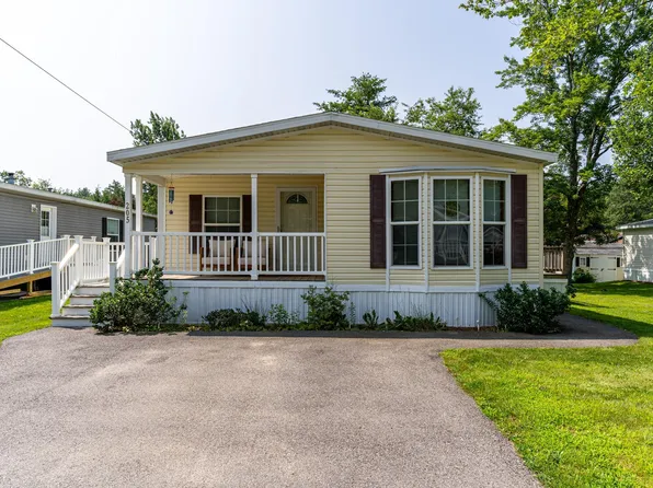 205 Robin Hood Lane, Exeter, NH 03833