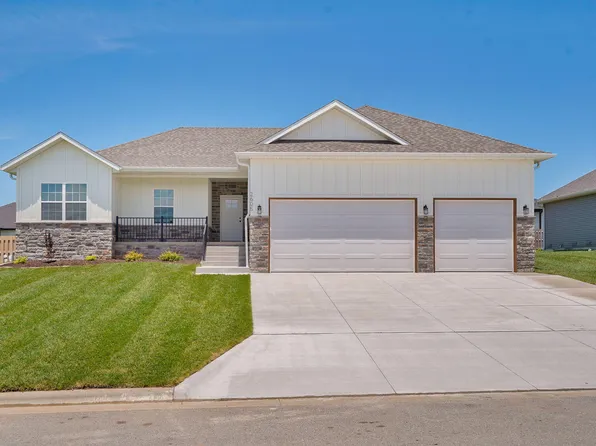 2605 W Webb Road, Ozark, MO 65721