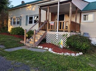 202 Ridgebury Rd, New Hampton, NY 10958