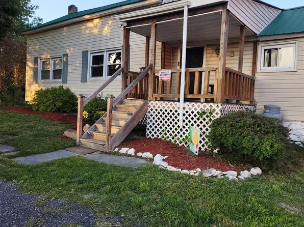 202 Ridgebury Rd, New Hampton, NY 10958