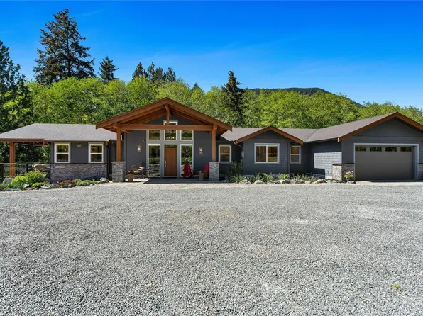 7586 Somenos Rd, Duncan, BC V9L 5Z8