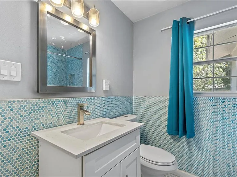 2105 Fortview Rd — Photo 27