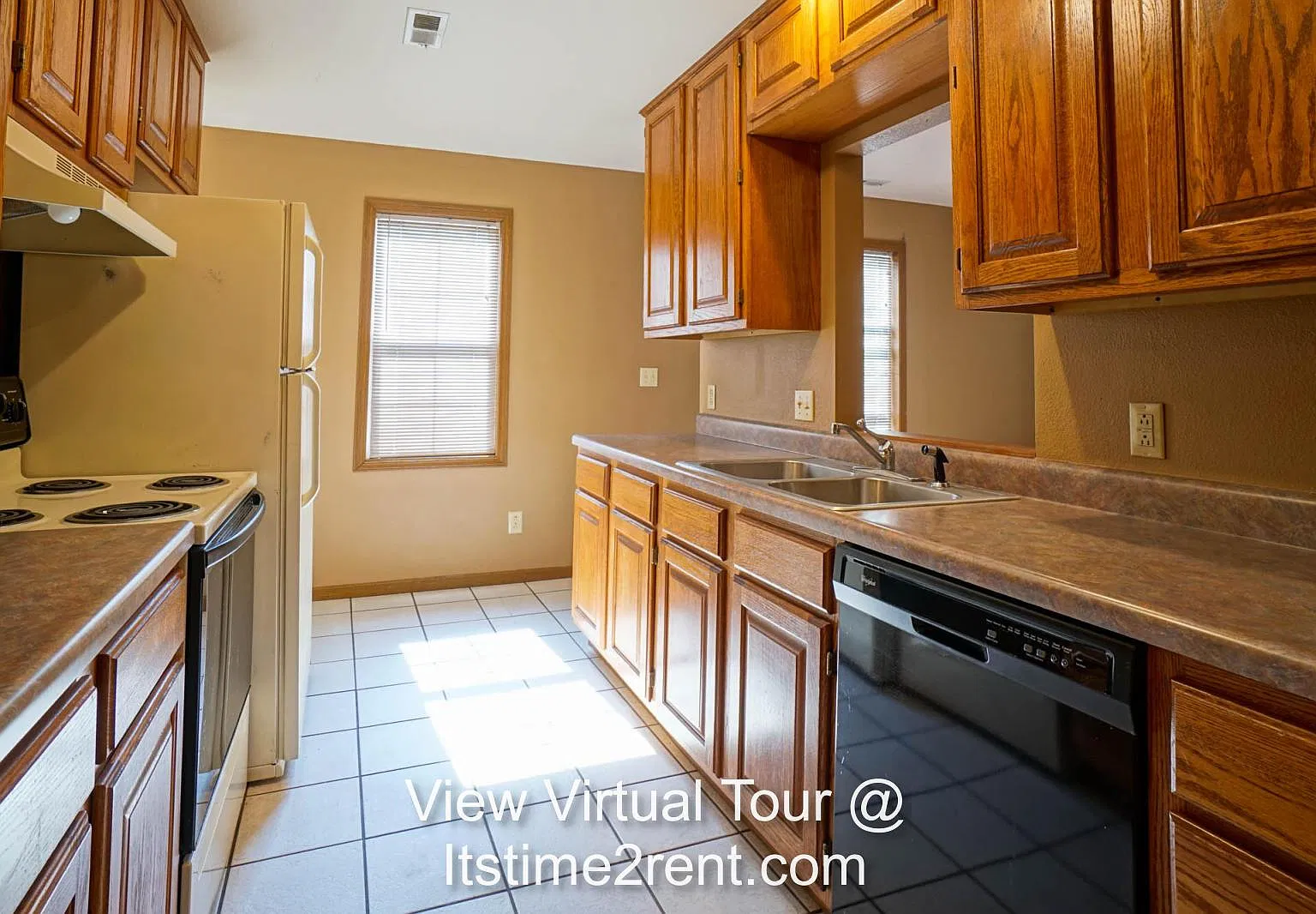 4 bed, 1350 sqft, $2,300 — Photo 1