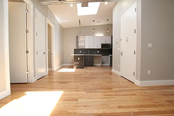 Rented by Nooklyn NYC LLC | media 20