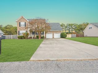 151 Sweet William Way, Raeford, NC 28376