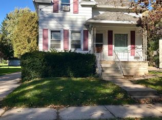 242 W 16th Ave, Oshkosh, WI 54902