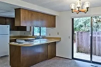 2 bed, 1.5 bath, 1210 sqft, $2,150 — Photo 3