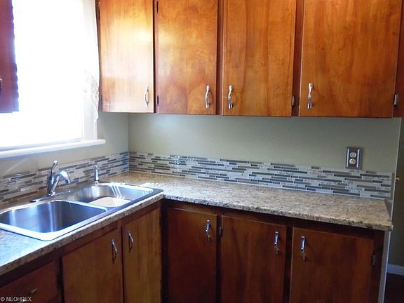 2nd image of 559 Otterbein Ave
