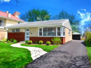 8223 N Octavia Ave, Niles, IL 60714