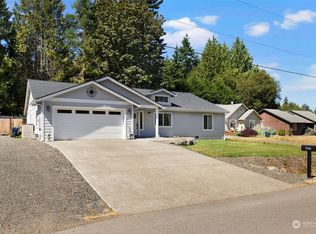 37110 Bay St SE, Hansville, WA 98340