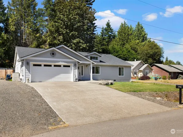 37110 Bay Street SE, Hansville, WA 98340