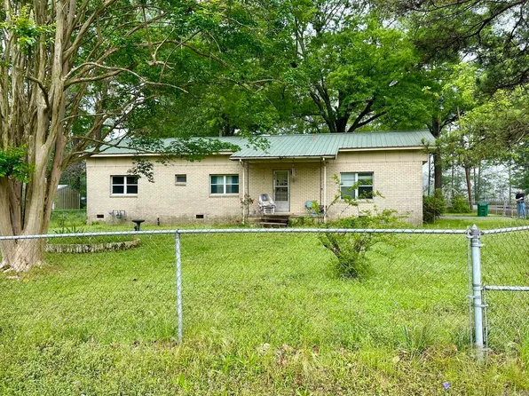 1818 N Bryant St, White Hall, AR 71602