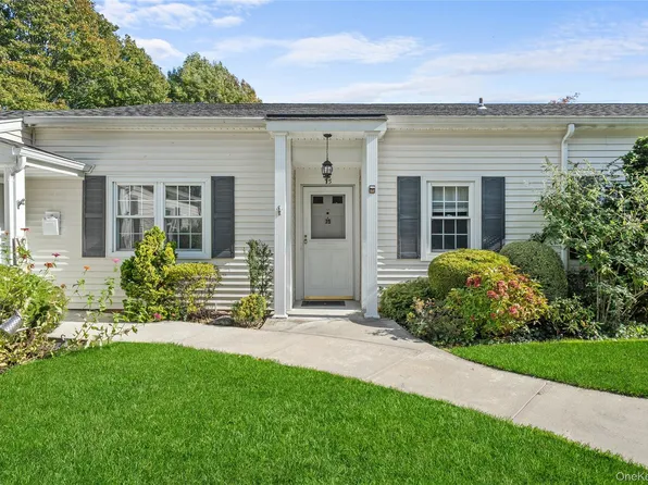 75 Harbor N, Amityville, NY 11701